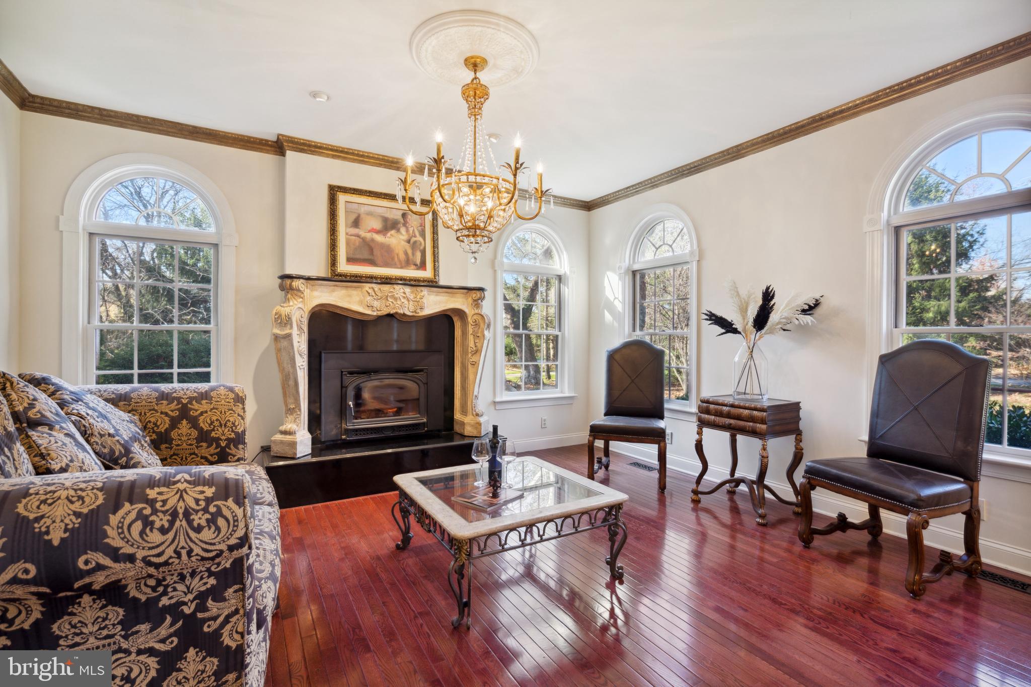 1520 Penllyn Blue Bell Pike Blue Bell, PA 19422 - Photo 8 of 56 Living Room
