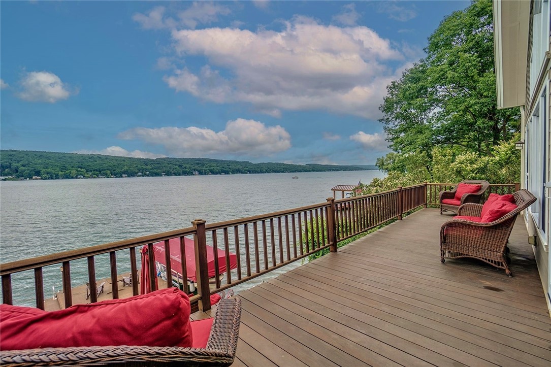 669 East Lake Road Barrington, NY 14527 - Photo 3 of 42