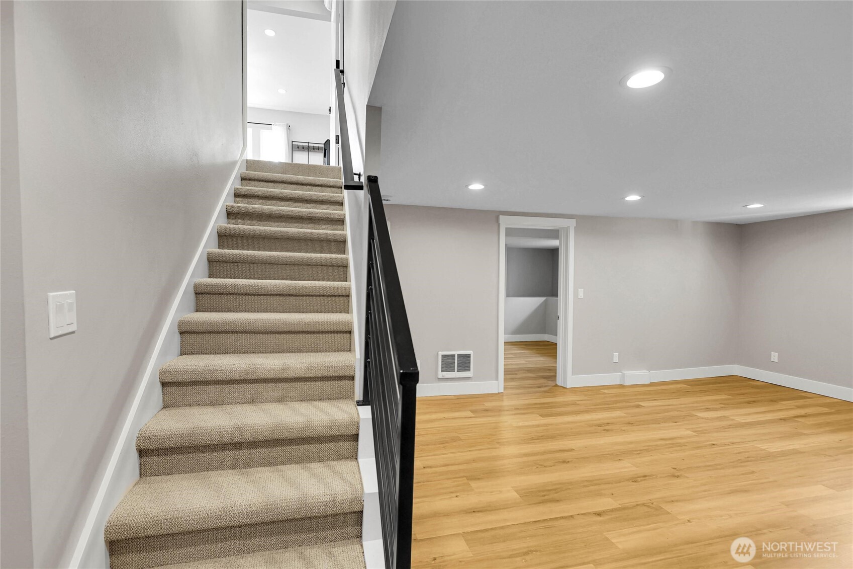 7901 16th Avenue Southwest Seattle, WA 98106 - Photo 20 of 36