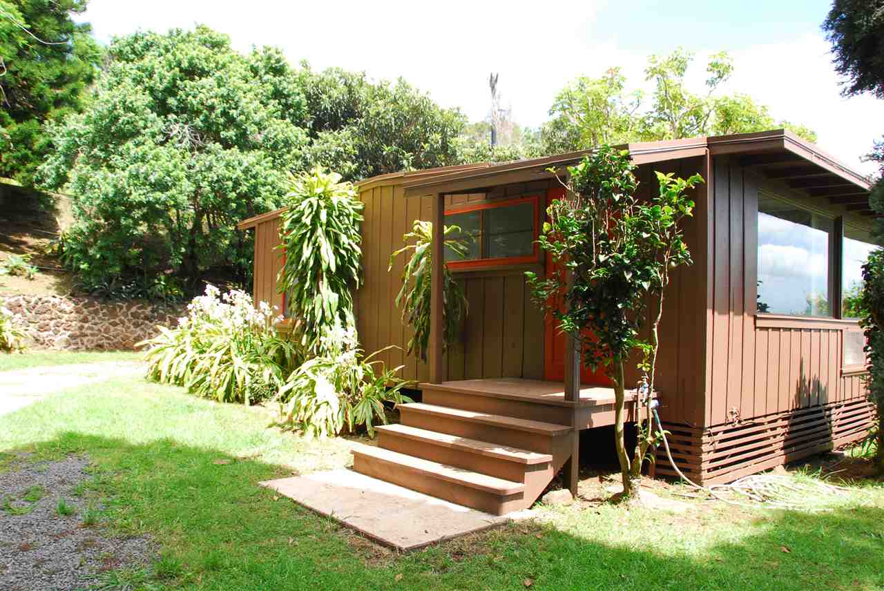 745 Lower Kimo Drive, Unit A Kula, HI 96790 - Photo 4 of 16 a view of a backyard with a garden