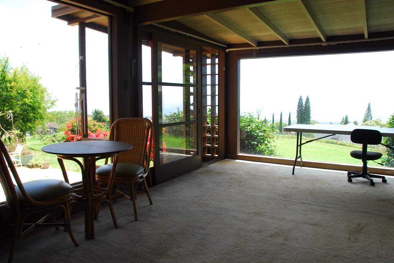 745 Lower Kimo Drive, Unit A Kula, HI 96790 - Photo 8 of 16 a view of a outdoor seating area