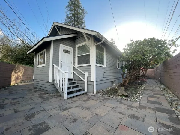 $625,000 | 9728 23rd Avenue Northeast, Unit A, Seattle, WA 98115