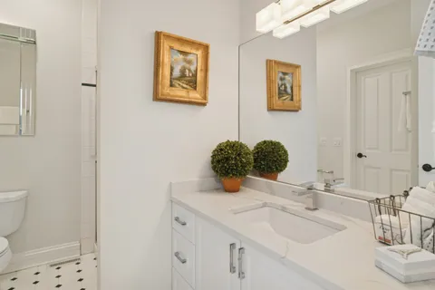 $1,598,000 | 5641 Churchill Lane, Libertyville, IL 60048