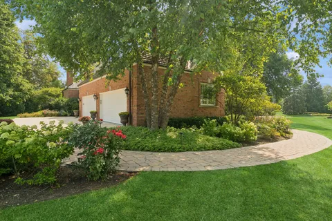 $1,598,000 | 5641 Churchill Lane, Libertyville, IL 60048