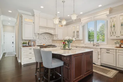 $1,598,000 | 5641 Churchill Lane, Libertyville, IL 60048