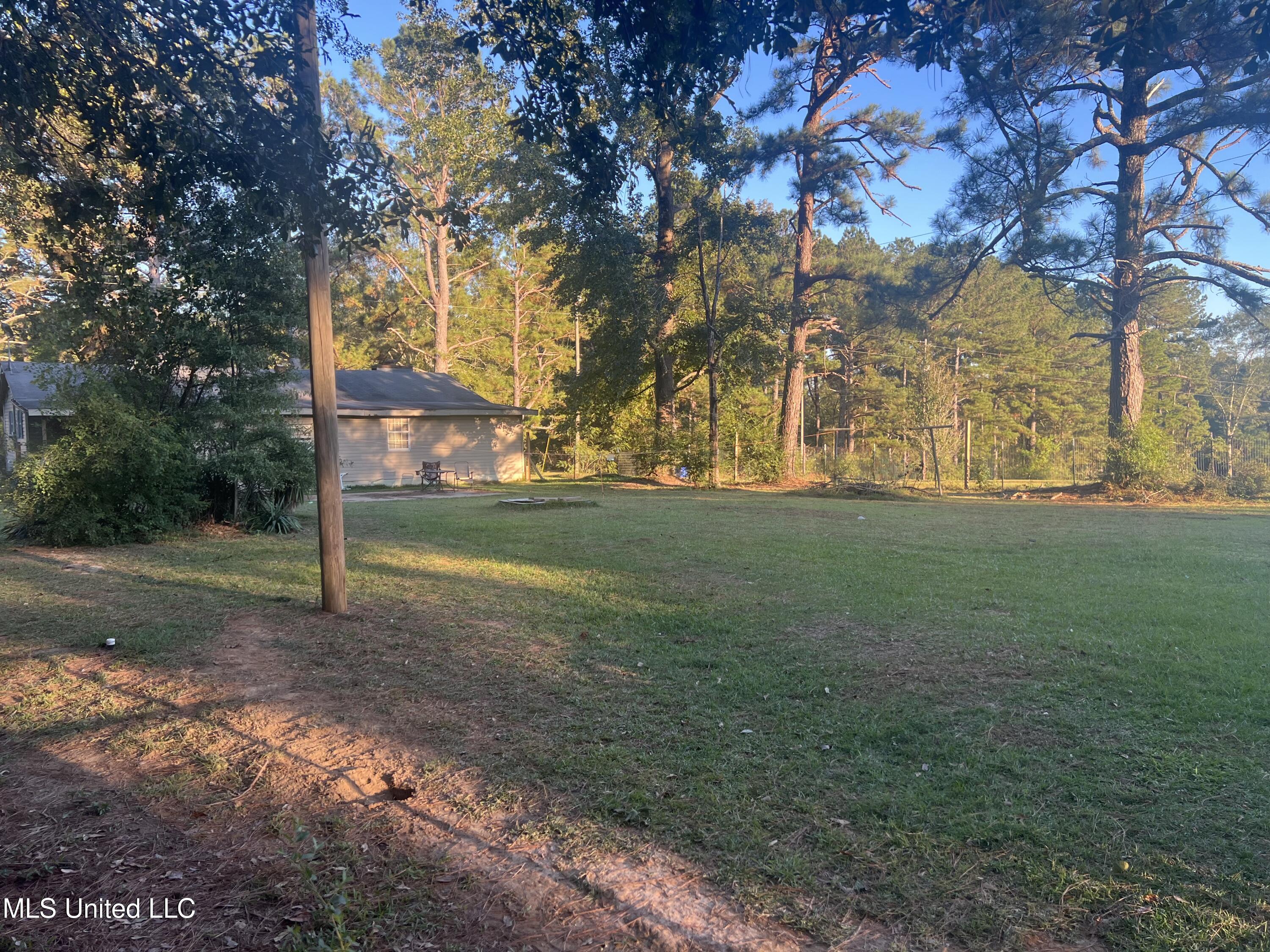 197 Halbert Thames Road Magee, MS 39111 - Photo 3 of 28 78364207149__A5246034-7D41-4E81-9734-7B5
