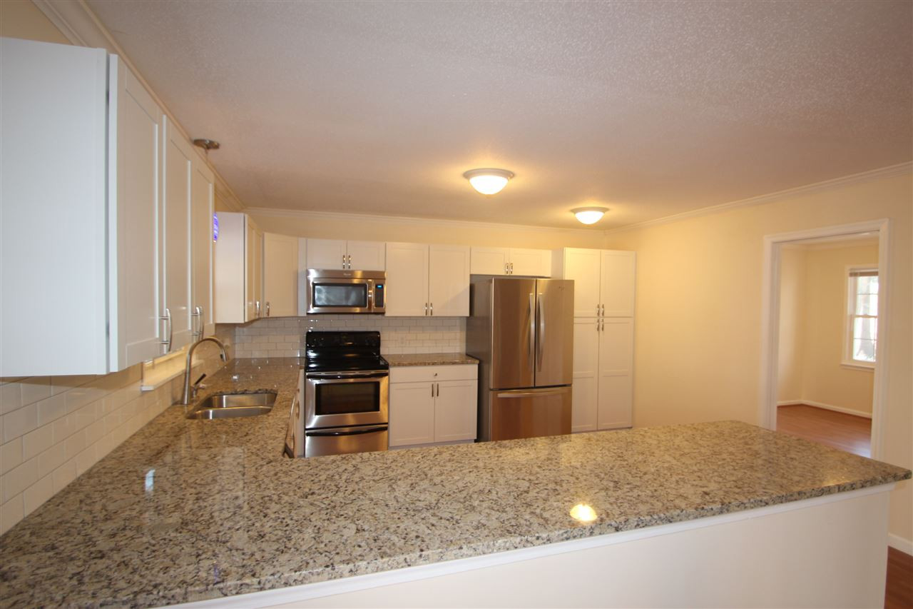 907 Torredge Road Durham, NC 27712 - Photo 3 of 19 Kitchen