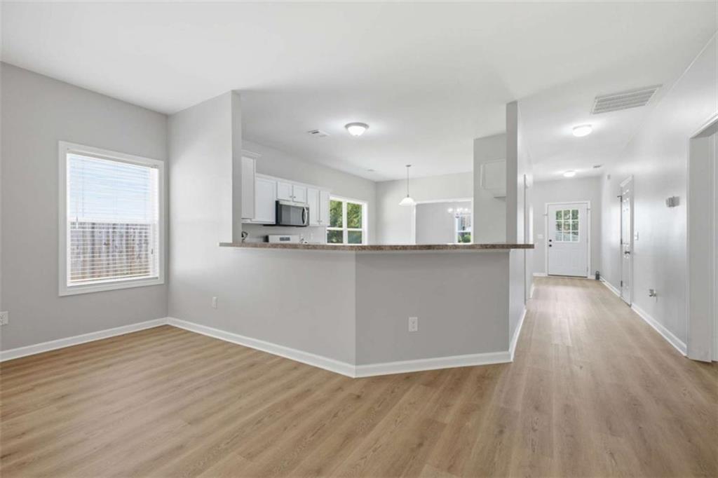 752 Stable View Loop Dallas, GA 30132 - Photo 13 of 37 Gallery Image 13