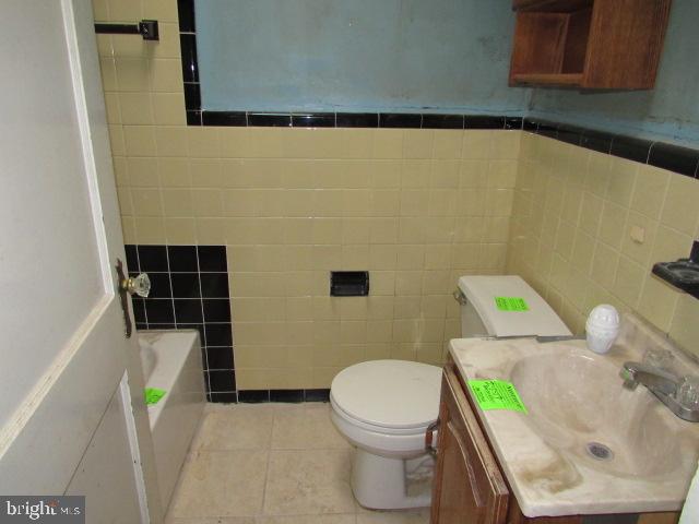 1215 Crestview Road Darby, PA 19023 - Photo 15 of 16 Gallery Image 15