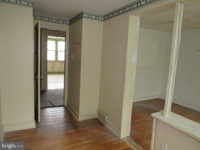 1215 Crestview Road Darby, PA 19023 - Photo 10 of 16 Gallery Image 10