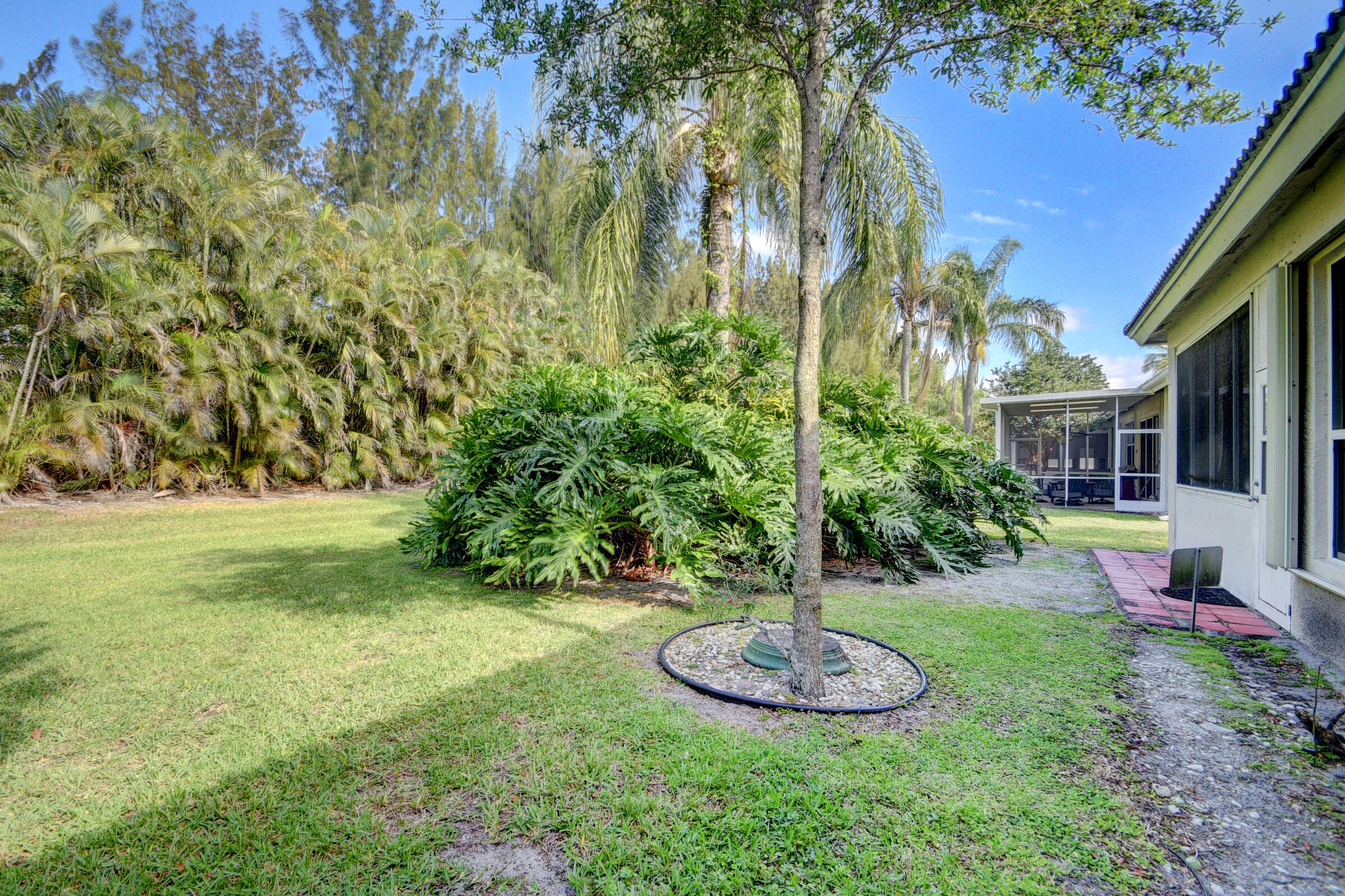 7912 Rockford Road Boynton Beach, FL 33472 - Photo 27 of 42 32_house (32)