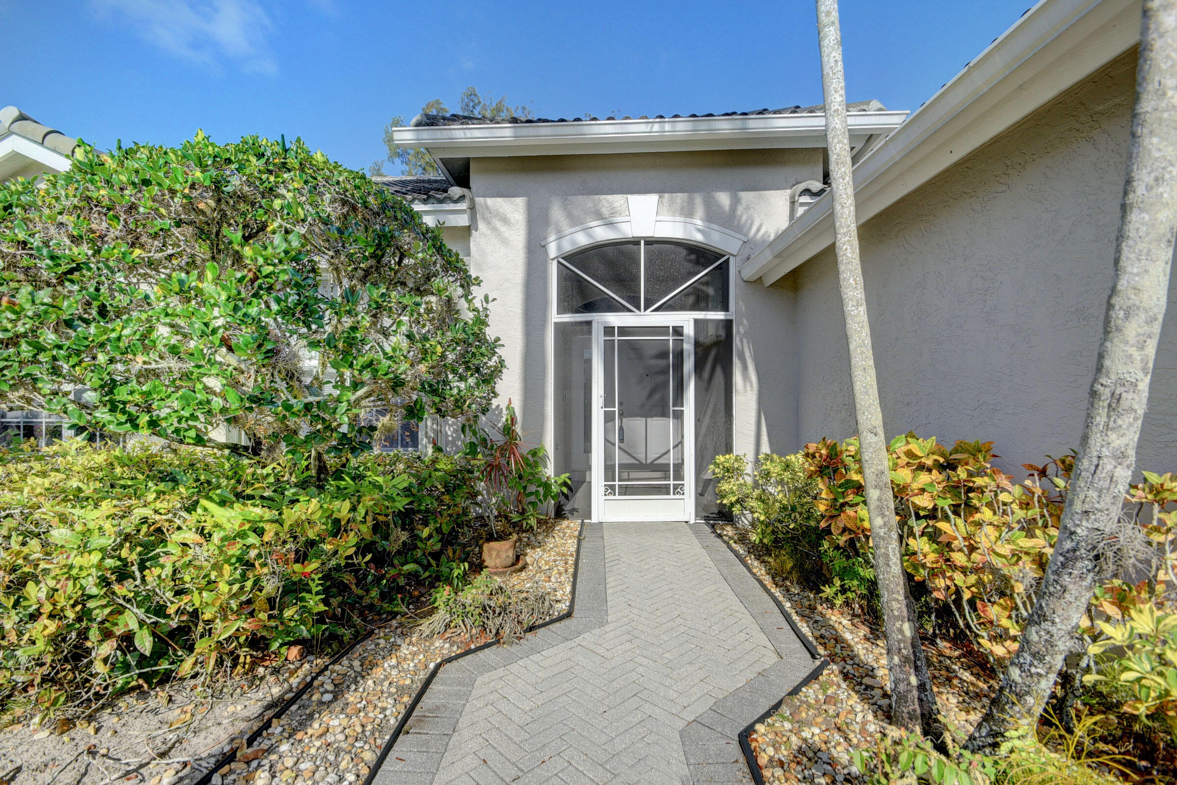 7912 Rockford Road Boynton Beach, FL 33472 - Photo 4 of 42 04_house (4)