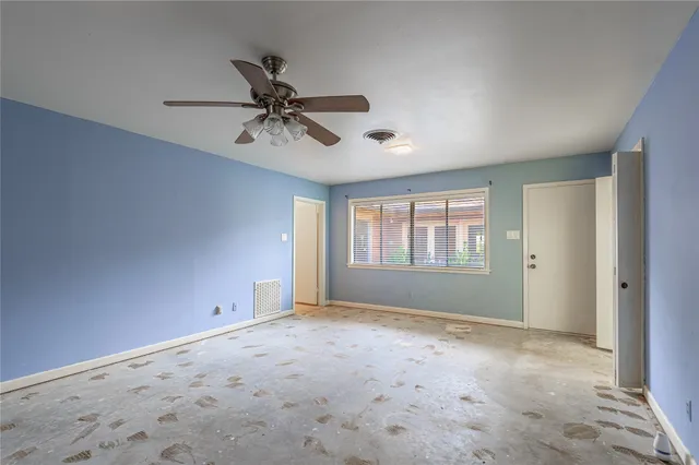 $289,900 | 2001 Ave Q, Huntsville, TX 77340