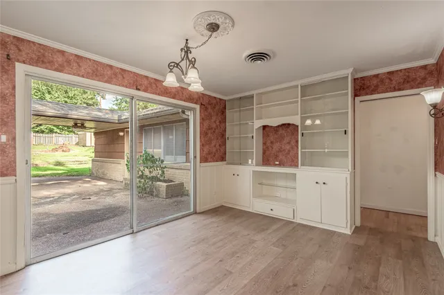 $289,900 | 2001 Ave Q, Huntsville, TX 77340