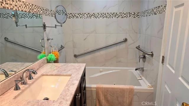 $925,000 | 787 Terrace 49, Los Angeles, CA 90042