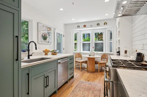 $2,195,000 | 12 Ridgeway Lane, Larkspur, CA 94939
