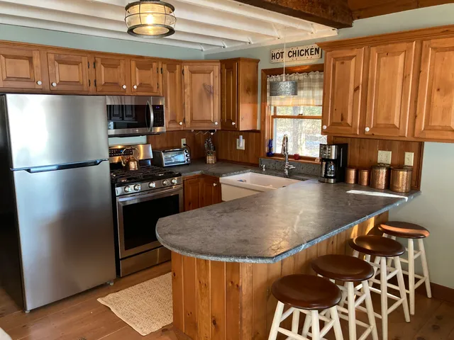 $2,800 | 217 Bailey Road, Effingham, NH 03882