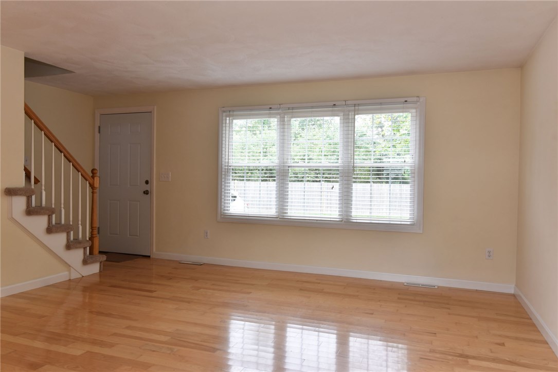 5804 Post Road, Unit 7 Warwick, RI 02818 - Photo 3 of 17