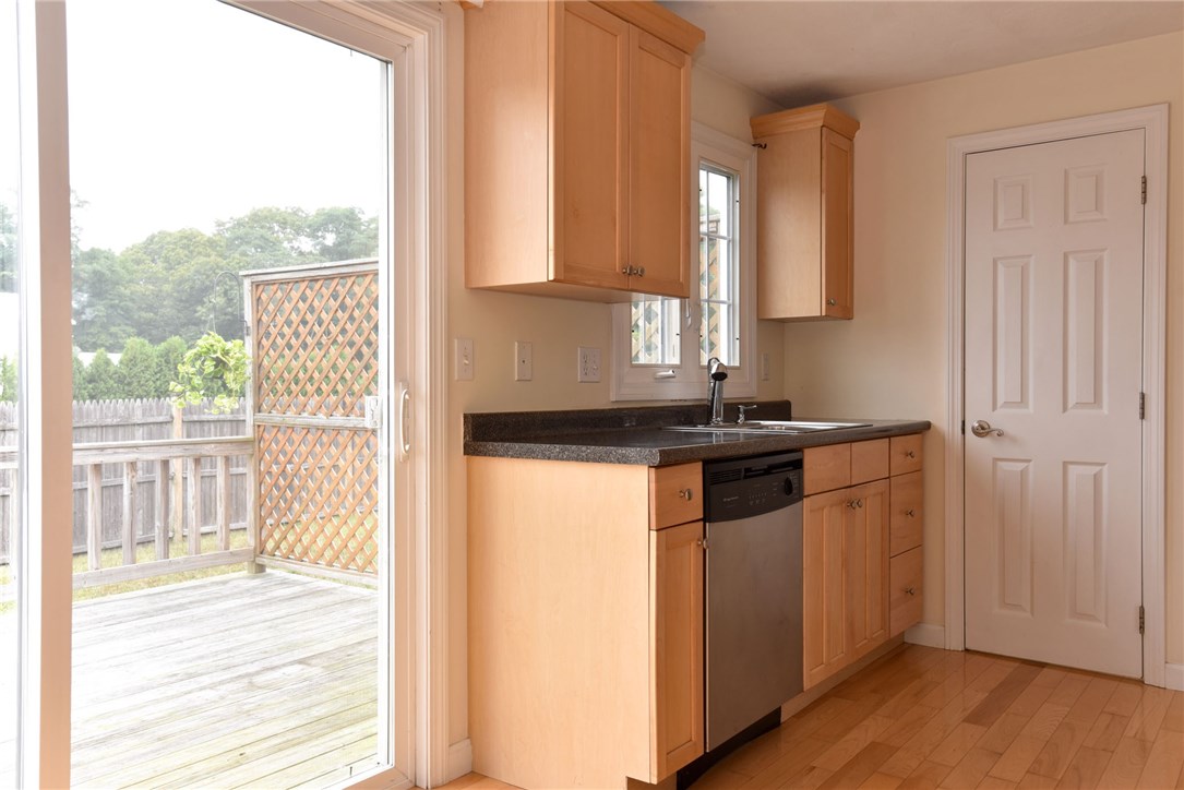 5804 Post Road, Unit 7 Warwick, RI 02818 - Photo 6 of 17