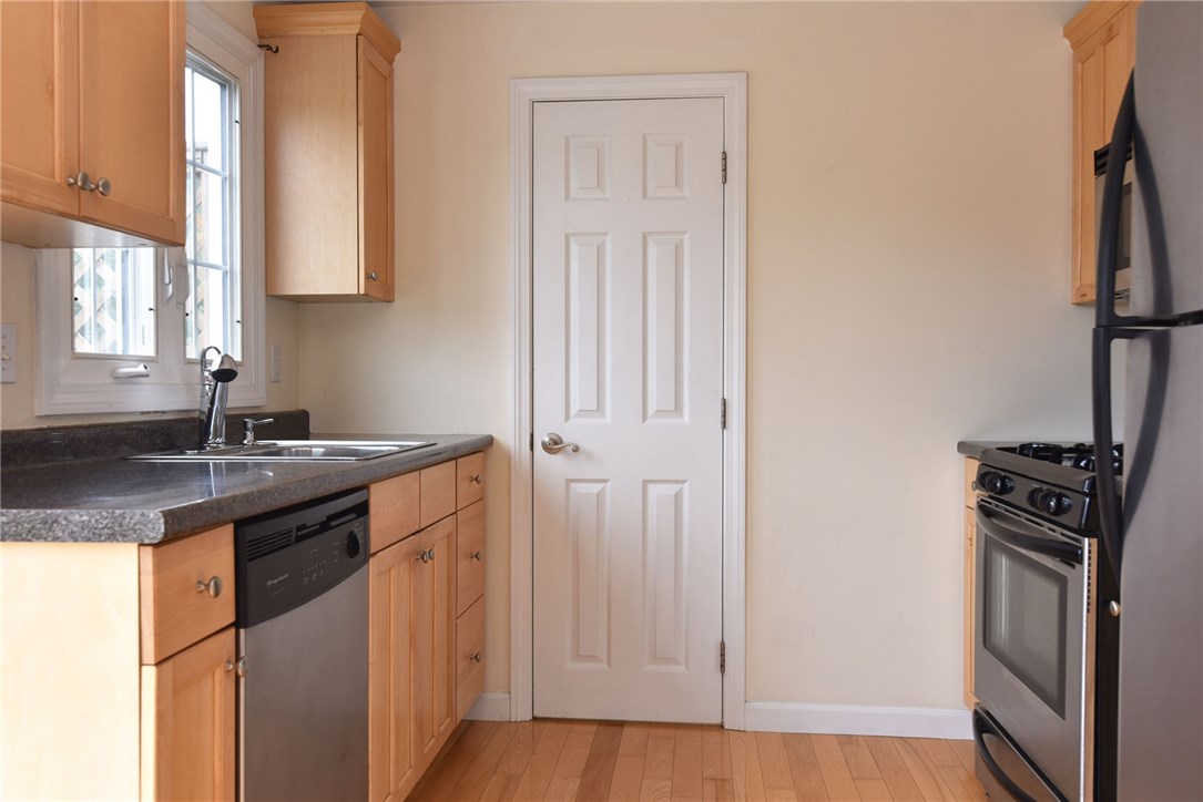 5804 Post Road, Unit 7 Warwick, RI 02818 - Photo 7 of 17