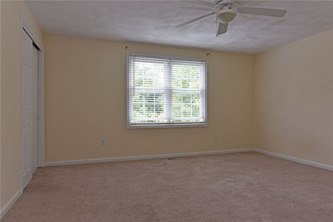5804 Post Road, Unit 7 Warwick, RI 02818 - Photo 10 of 17