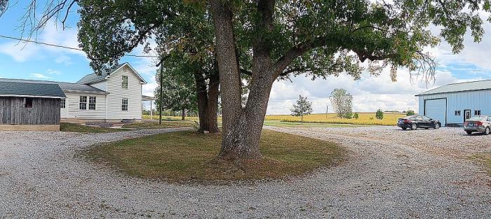 21617 Emerald Road Carlyle, IL 62231 - Photo 3 of 66