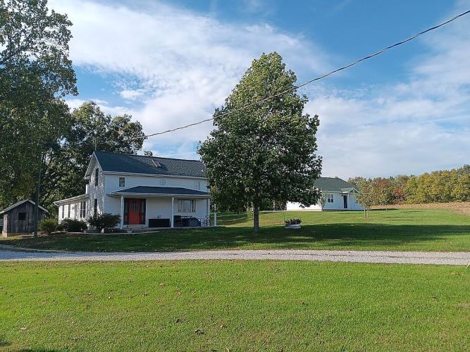 21617 Emerald Road Carlyle, IL 62231 - Photo 8 of 66