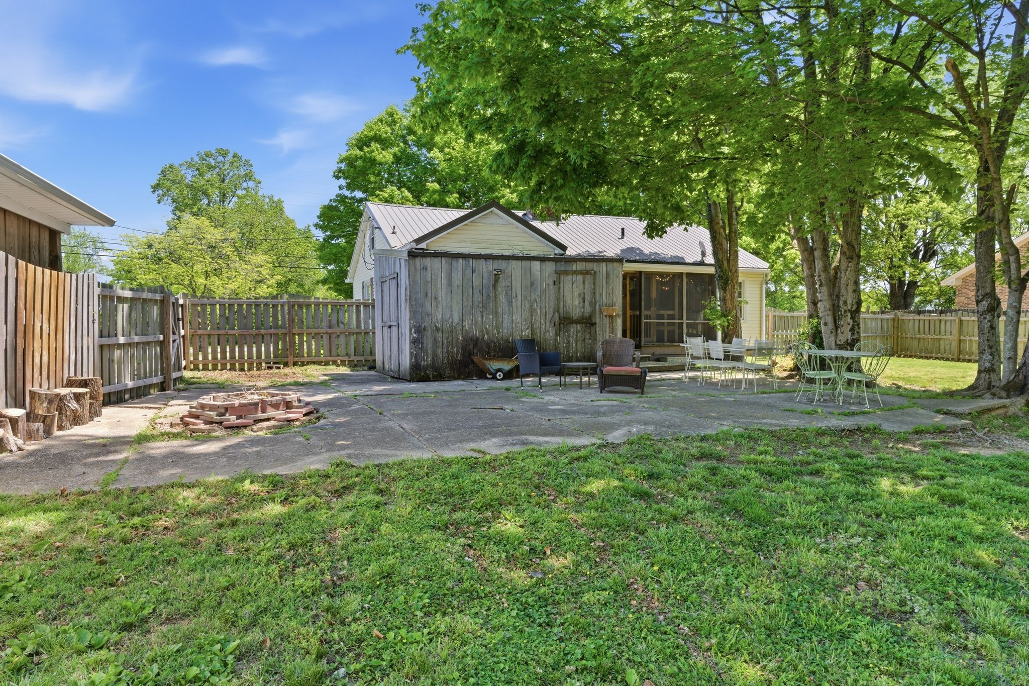 601 North Palmers Chapel Road White House, TN 37188 - Photo 29 of 37