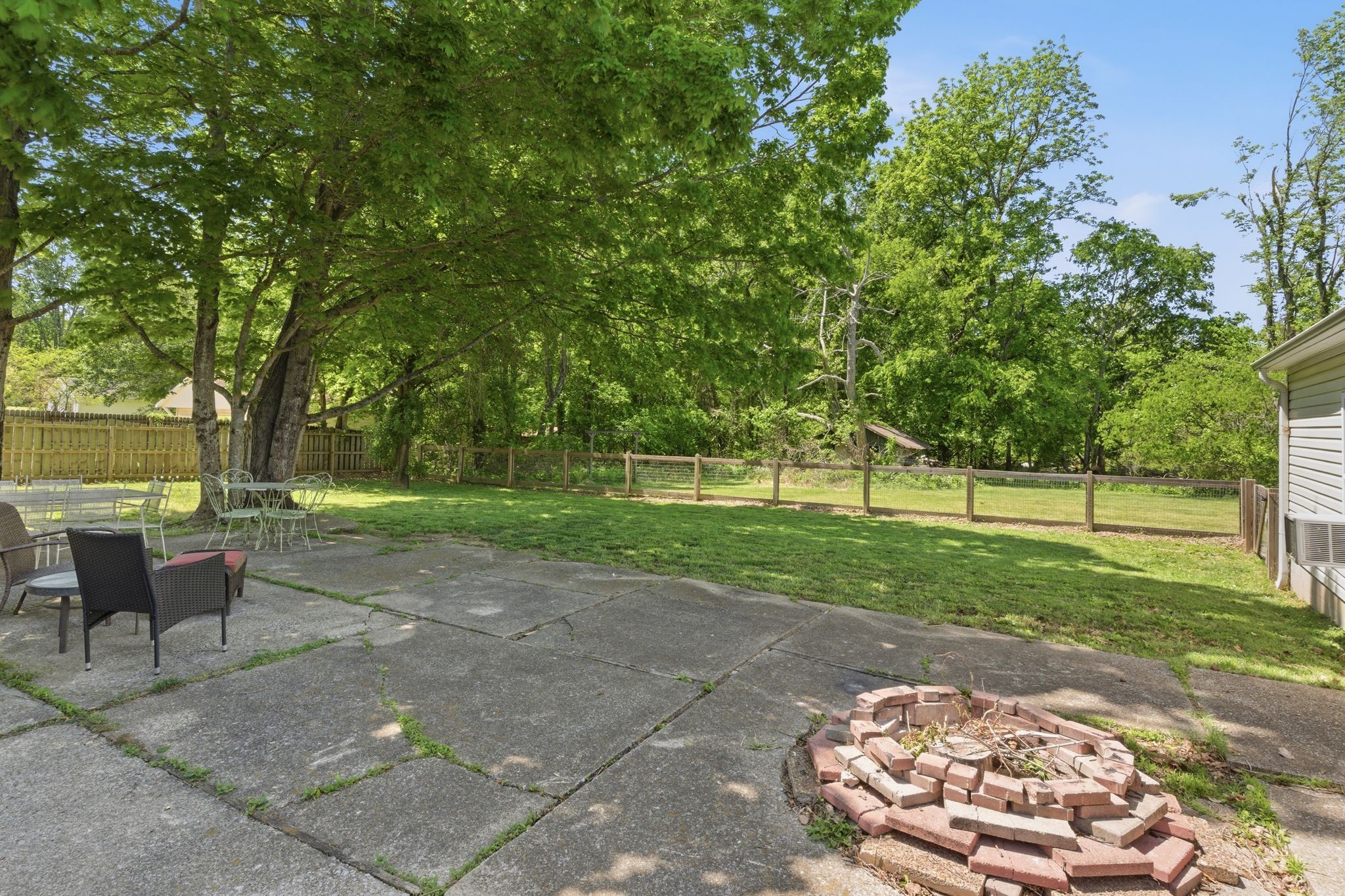 601 North Palmers Chapel Road White House, TN 37188 - Photo 30 of 37
