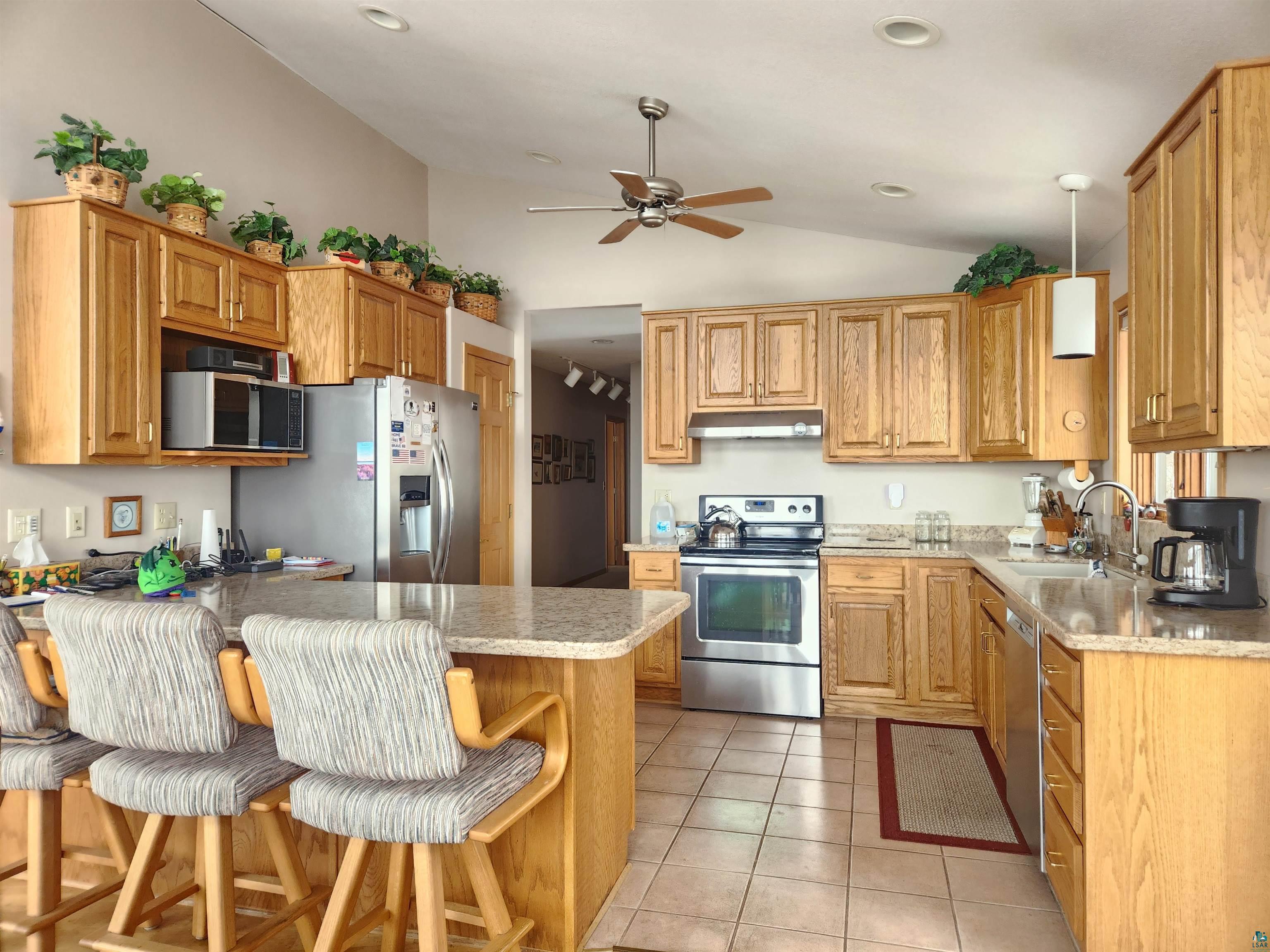 34450 Fire Tower Road Bayfield, WI 54814 - Photo 10 of 34 breakfast bar