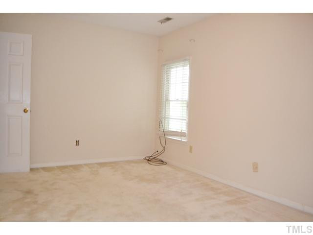 5616 Split Oak Way Raleigh, NC 27609 - Photo 18 of 20 Photo 18