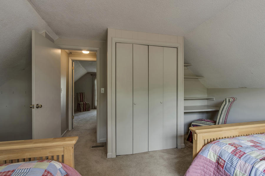 820 Red Cloud Road Ten Mile, TN 37880 - Photo 27 of 40 27_RedCloudRoad_820_Bedroom2_02