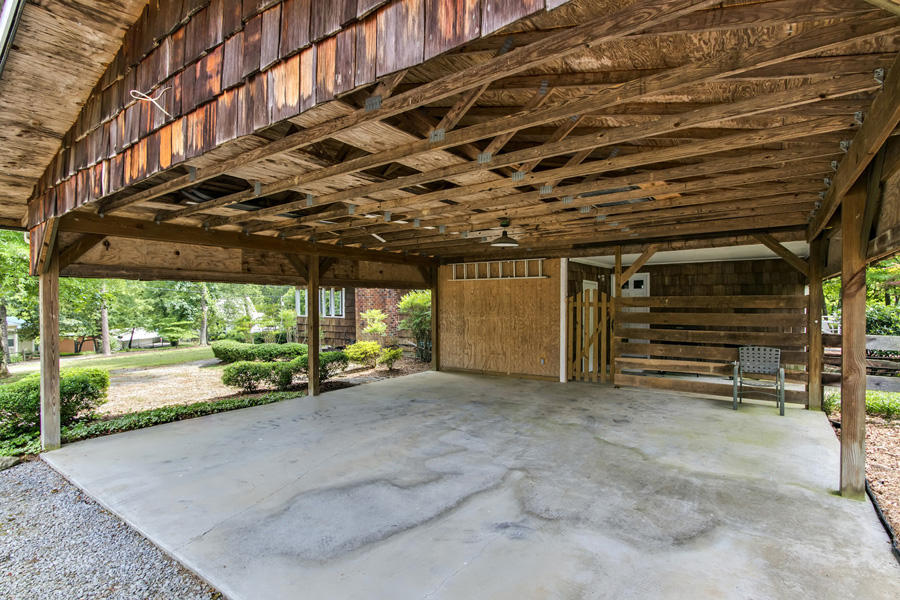 820 Red Cloud Road Ten Mile, TN 37880 - Photo 33 of 40 33_RedCloudRoad_820_Carport01