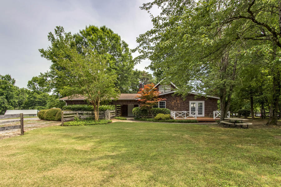 820 Red Cloud Road Ten Mile, TN 37880 - Photo 36 of 40 36_RedCloudRoad_820_Back