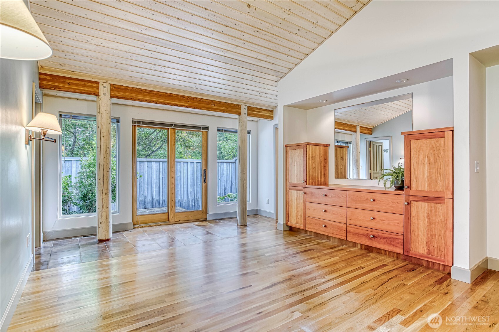 7580 Icicle Road Leavenworth, WA 98826 - Photo 16 of 38 a room with wooden floor and balcony