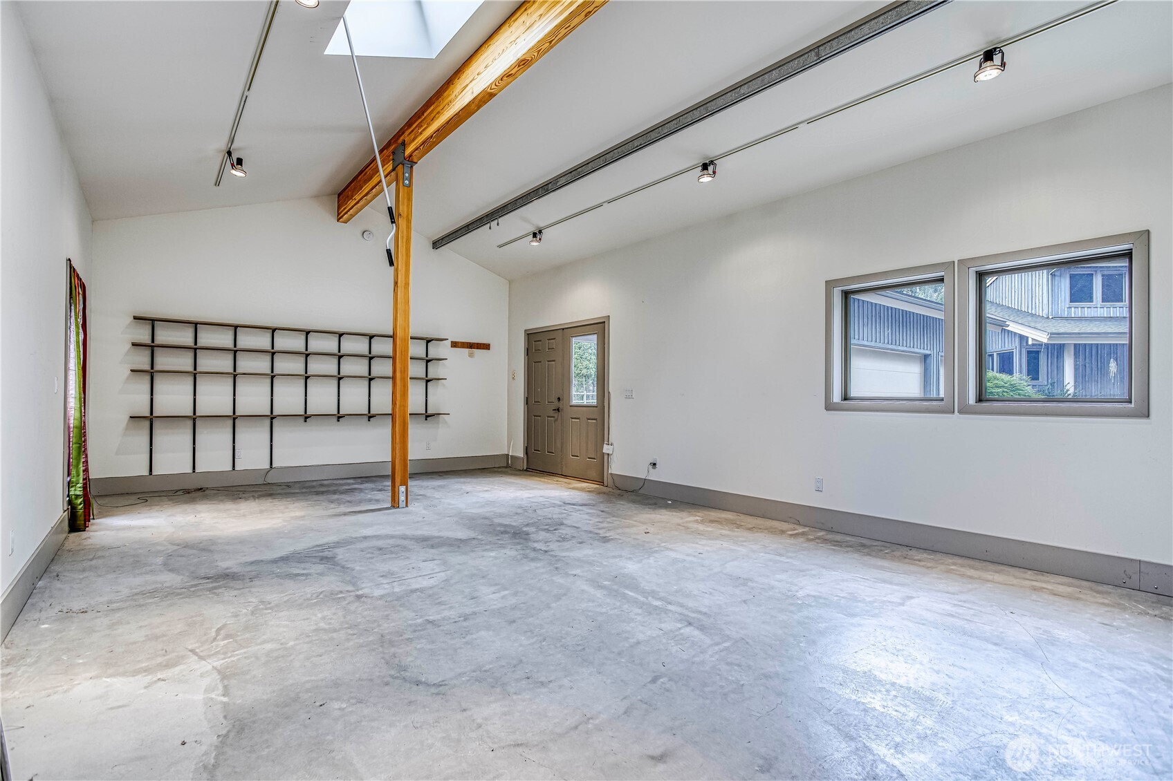 7580 Icicle Road Leavenworth, WA 98826 - Photo 33 of 38 a view of an empty room with a balcony
