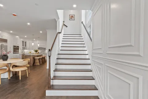 a view of entryway and hall