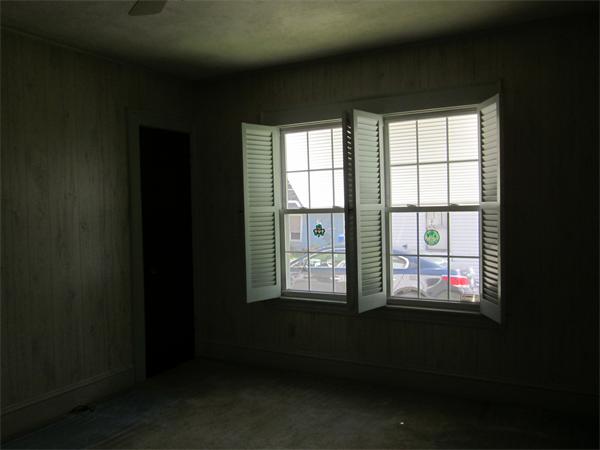 77 Mayfair Avenue Springfield, MA 01104 - Photo 11 of 29 Gallery Image 11