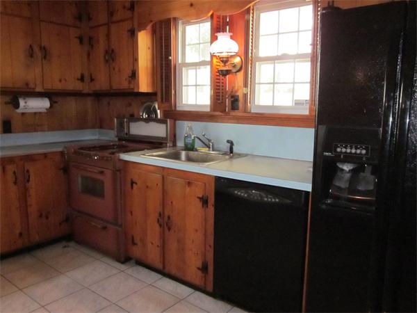 77 Mayfair Avenue Springfield, MA 01104 - Photo 3 of 29 Gallery Image 3