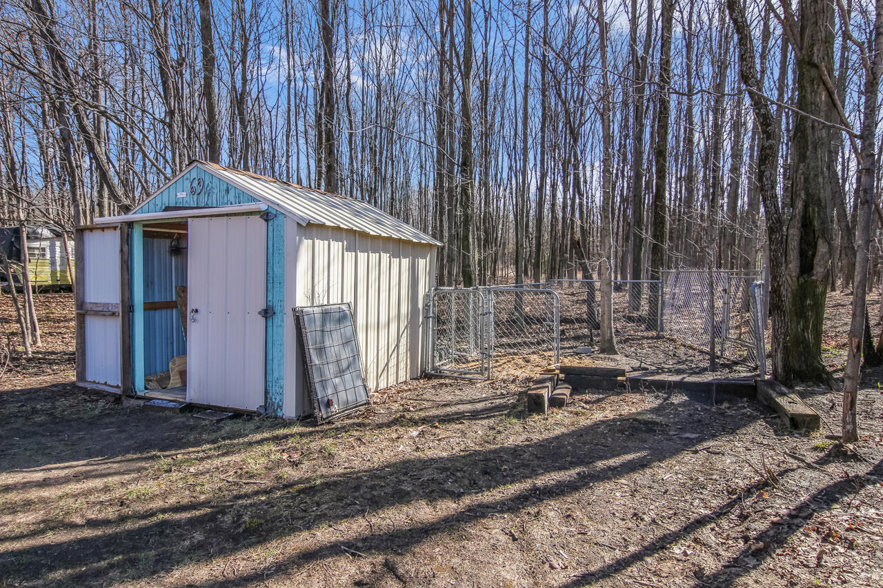 14269 Litzen Road Copemish, MI 49625 - Photo 24 of 44 22-Scene-22