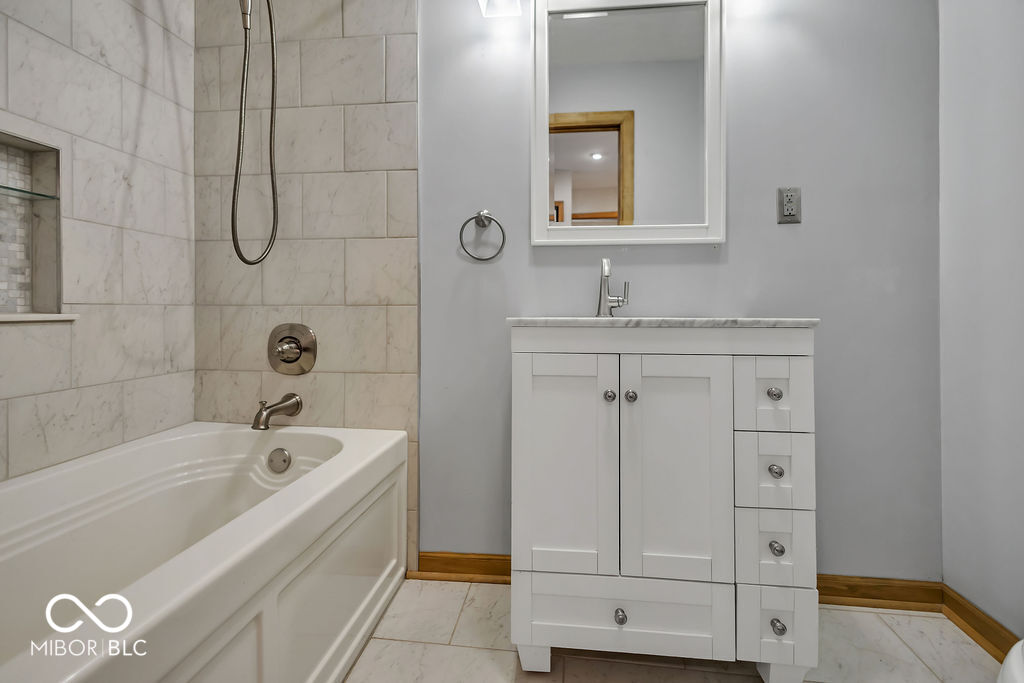 4585 East Robinson Road Bloomington, IN 47408 - Photo 22 of 67 Gallery Image 22