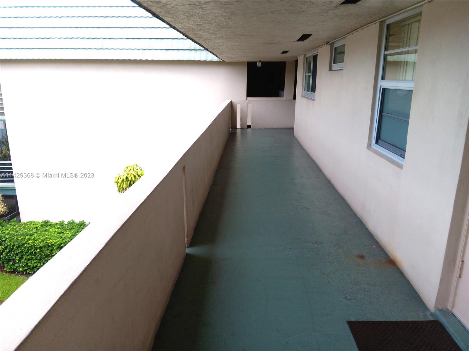 5790 Stirling Road, Unit 311 Hollywood, FL 33021 - Photo 8 of 36