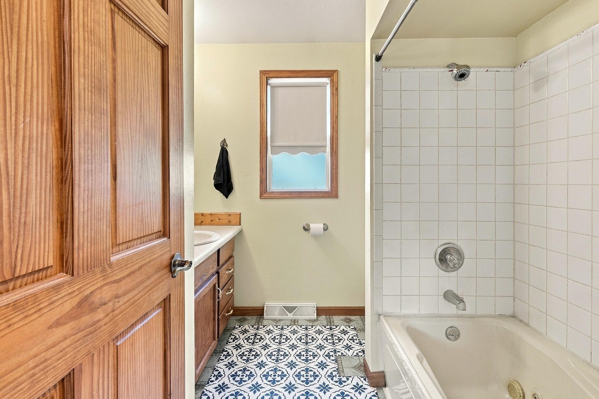W808 Froelich Road Sullivan, WI 53178 - Photo 39 of 61 39_Hall_Bathroom