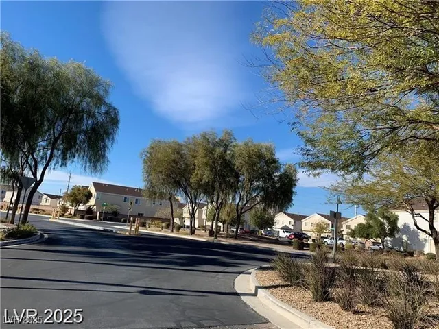 $1,300 | 4675 Color Up Court, Unit 101, Las Vegas, NV 89122