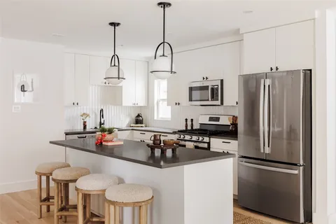 $499,500 | 5204 Hedgewood Drive, Austin, TX 78745