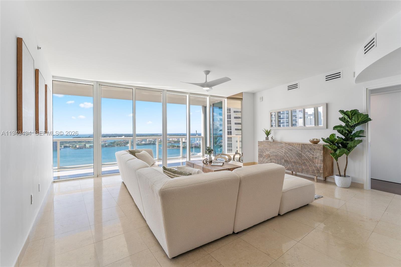 450 Alton Road, Unit 2703 Miami Beach, FL 33139 - Photo 2 of 25