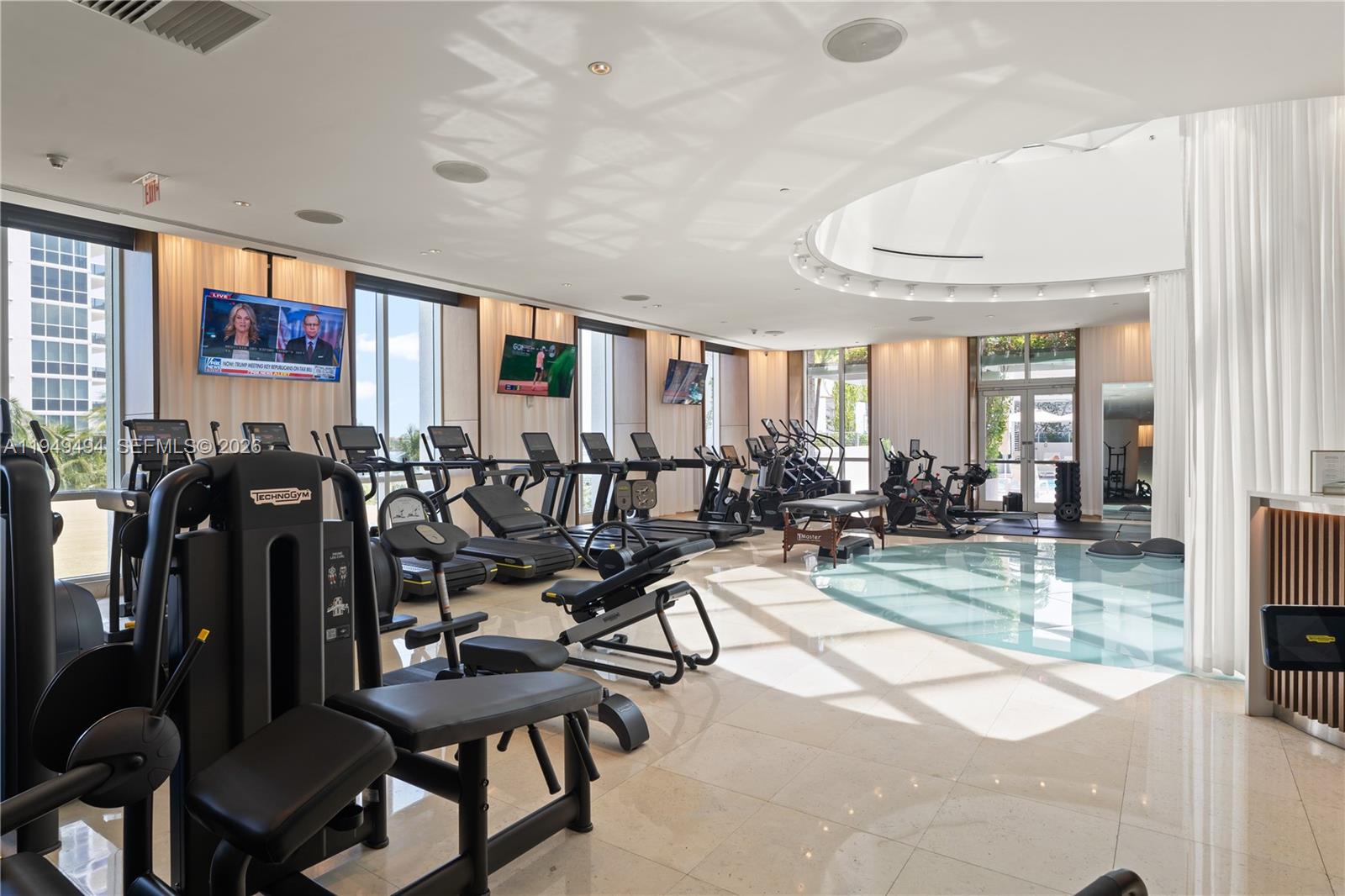 450 Alton Road, Unit 2703 Miami Beach, FL 33139 - Photo 25 of 25