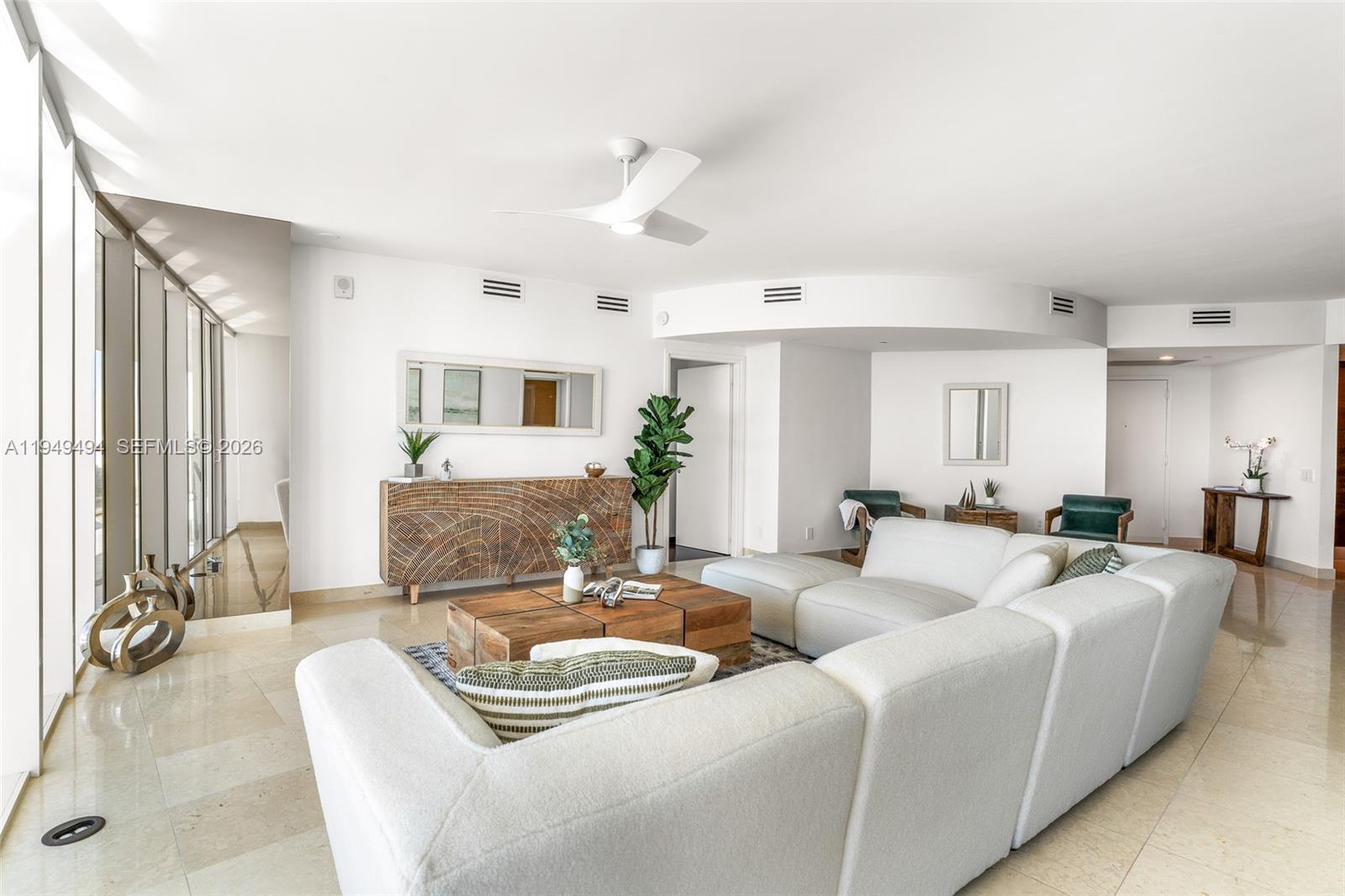 450 Alton Road, Unit 2703 Miami Beach, FL 33139 - Photo 6 of 25