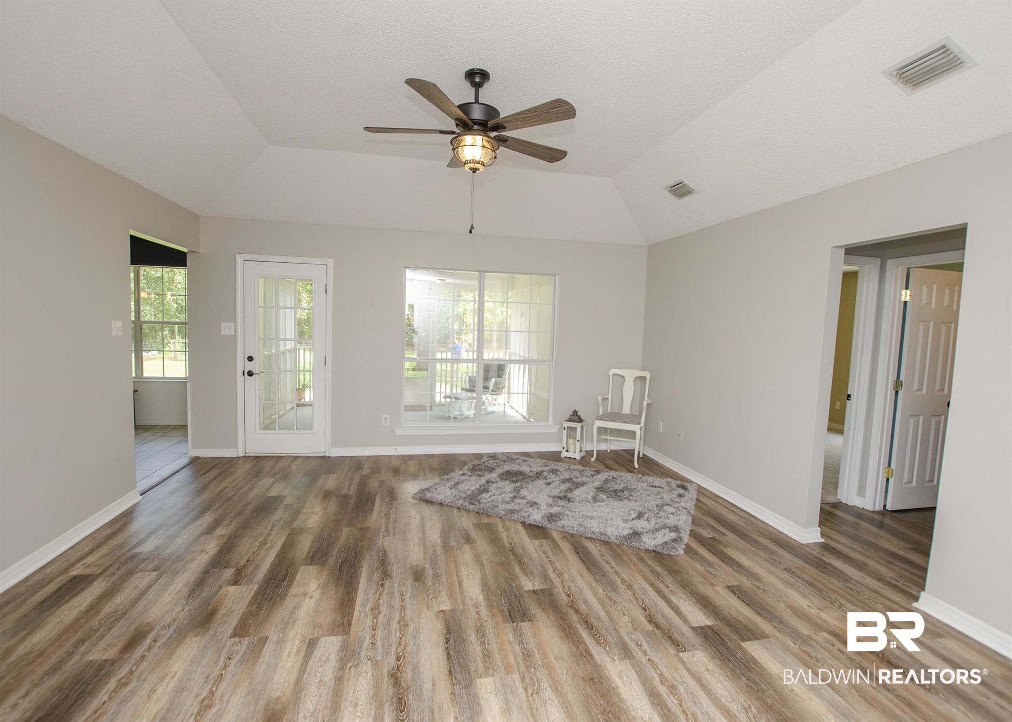 6973 Richard Lane Eight Mile, AL 36613 - Photo 11 of 38 Living Room