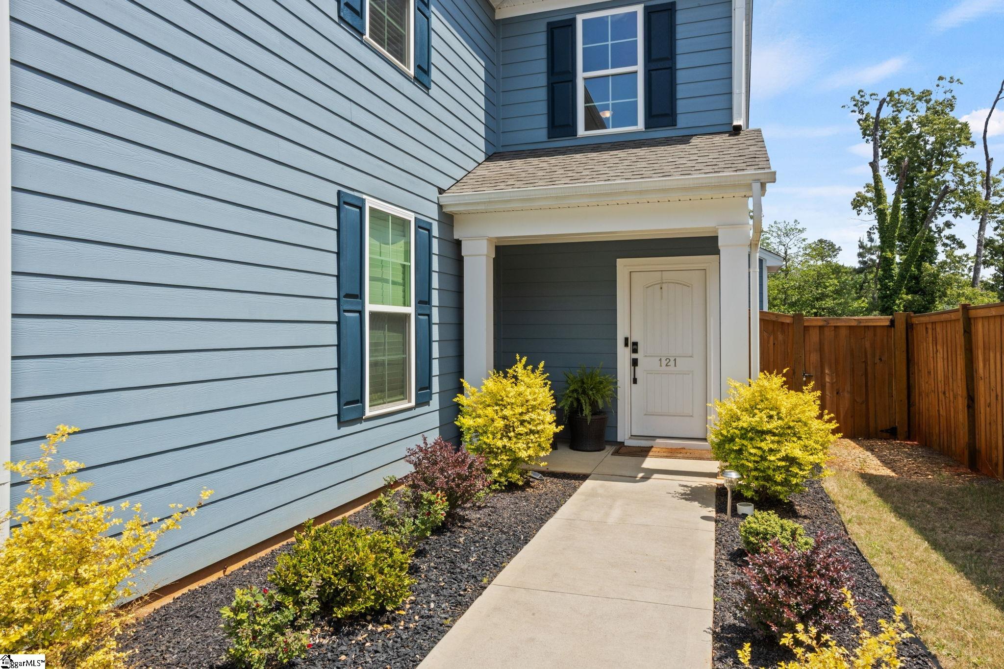 121 Hyssop Court Greenville, SC 29607 - Photo 3 of 42
